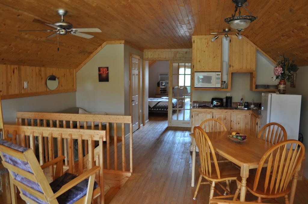 Bed and Breakfast Gite De La Riviere Chibougamau Zewnętrze zdjęcie